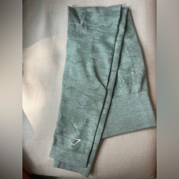 Gymshark Camo Seamless Leggings- Green - Picture 3 of 4
